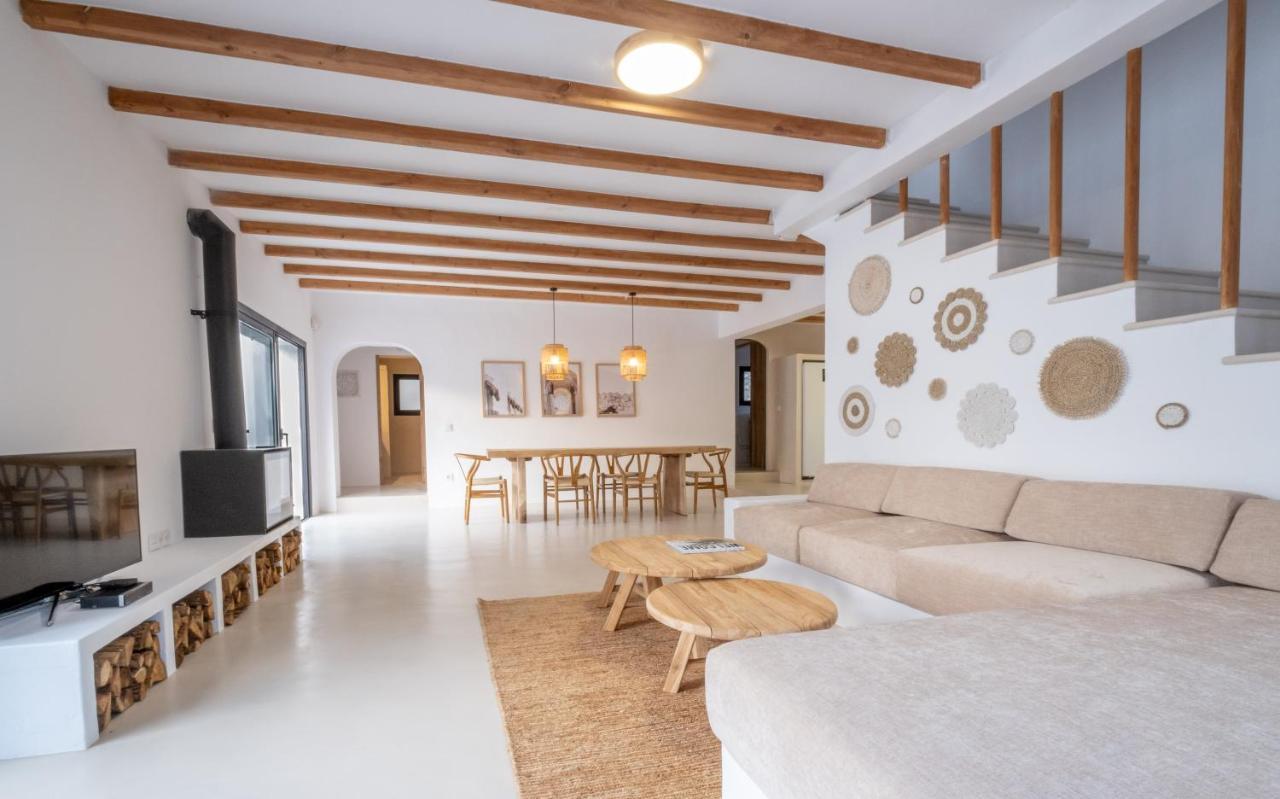 Oasis Villas Complex Cala Llonga  Exterior foto