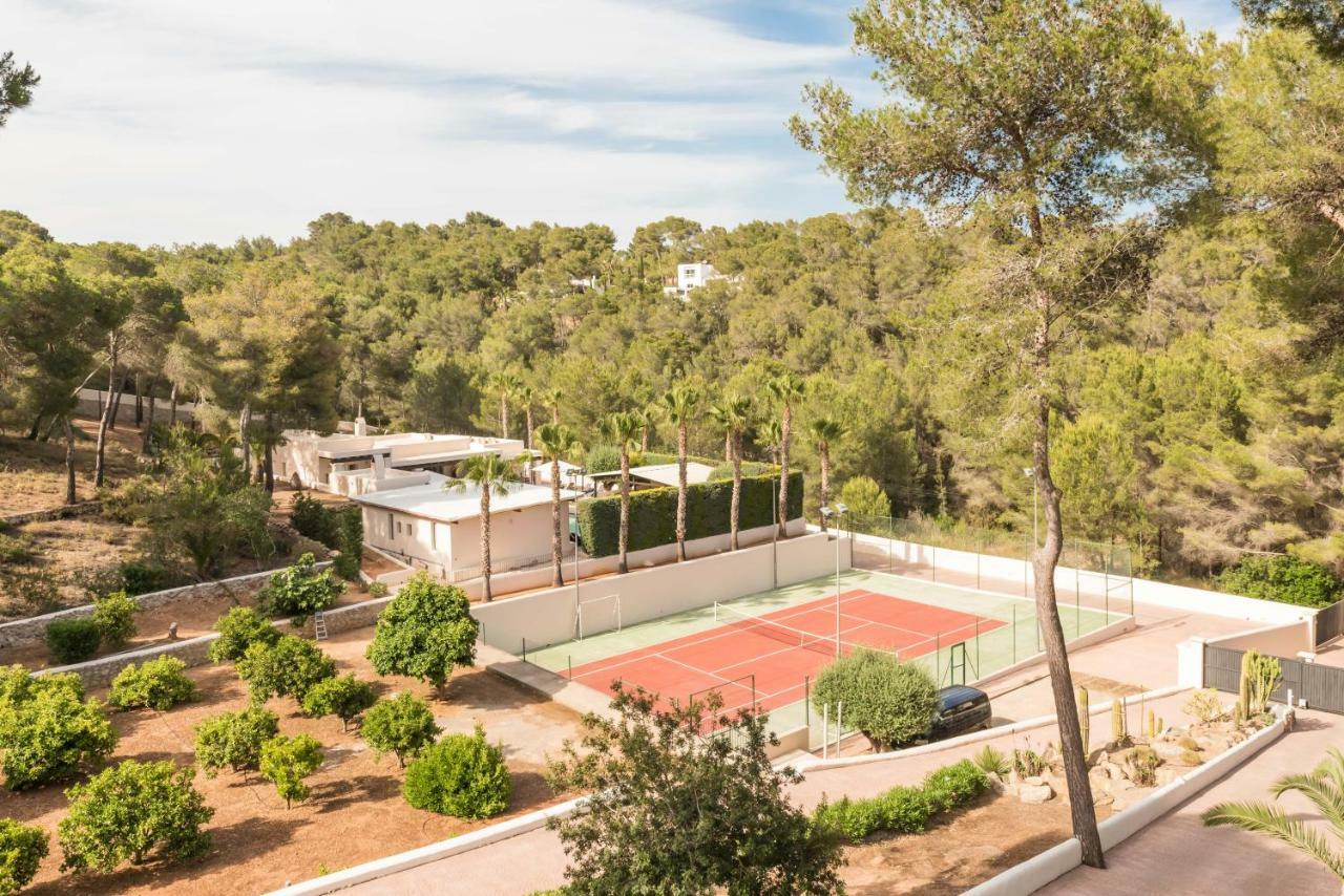 Oasis Villas Complex Cala Llonga  Exterior foto