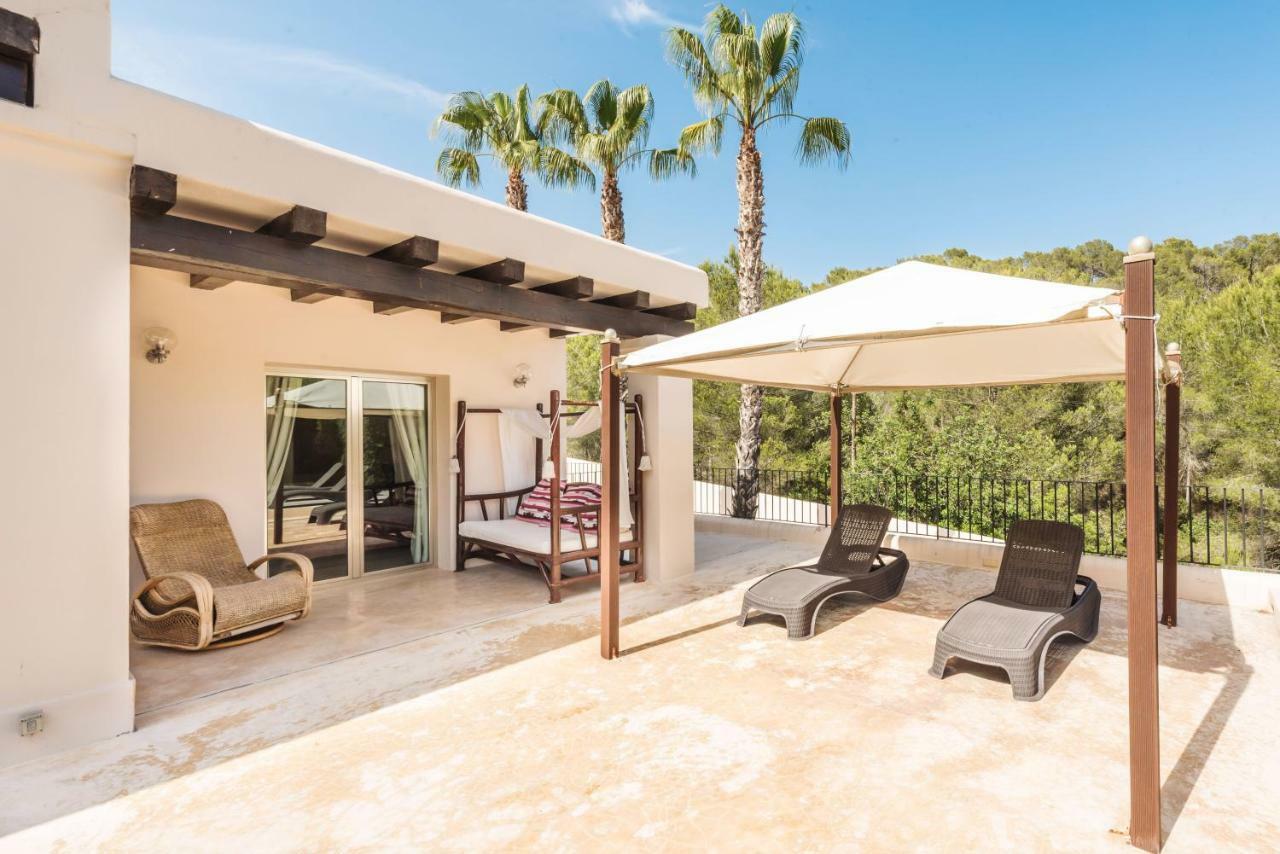 Oasis Villas Complex Cala Llonga  Exterior foto